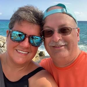 Meet your Posher, Debi